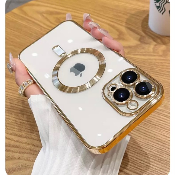 Wireless Charging Transparent Magsafe Case For iPhone 14 13 12 11 Pro Max X XR - Picture 3 of 14